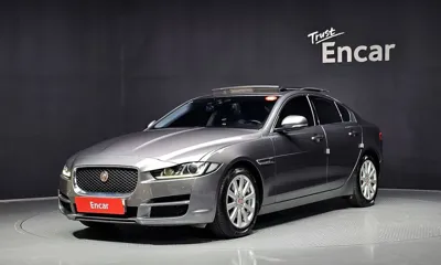 Jaguar XE · 2016 год