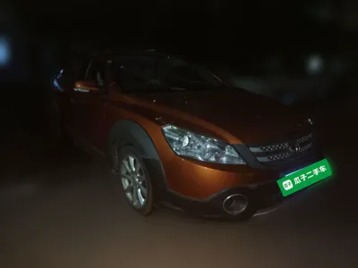 Dongfeng Aeolus H30 2014, 56800 км, за 15173.07 CNY