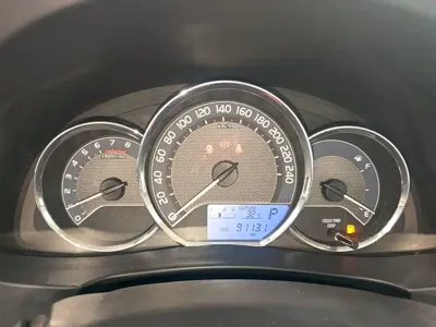 Toyota Corolla 2015, 91100 км, за 32900 CNY - фото 12