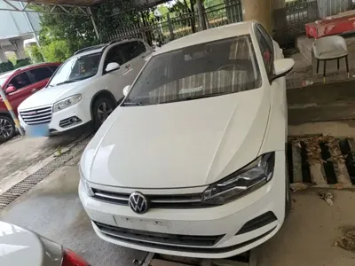Volkswagen Polo 2023, 40000 км, за 62300 CNY