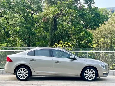 Volvo S60 2014, 100000 км, за 28000 CNY - фото 3