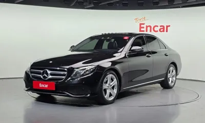 Mercedes-Benz E-Class · 2017 год