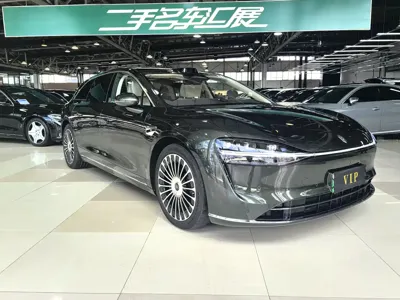 享界 享界S9T 2025, 16000 км, за 298000 CNY