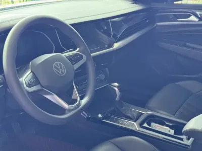 Volkswagen Passat 2023, 30000 км, за 126800 CNY - фото 6