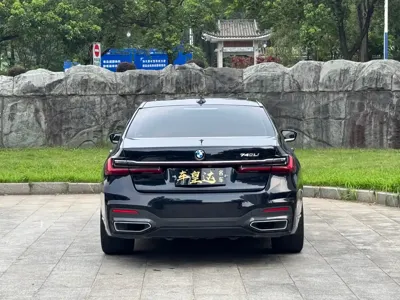 BMW 7 Series 2021, 100000 км, за 278800 CNY