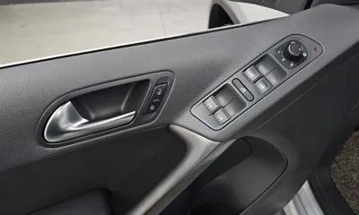 Volkswagen Tiguan 2010, 128916 км, за 3700000 KRW - фото 14
