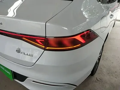 BYD Qin Plus 2023, 22400 км, за 62699 CNY - фото 8