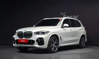 BMW X5 · 2022 год