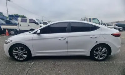 Hyundai Avante 2018, 122169 км, за 8900000 KRW - фото 19