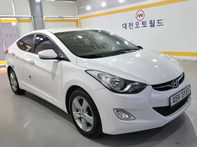 Hyundai Avante 2012, 143280 км, за 4200000 KRW - фото 1