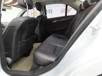 Mercedes-Benz C-Class 2010, 89228 км, за 4000000 KRW - фото 6