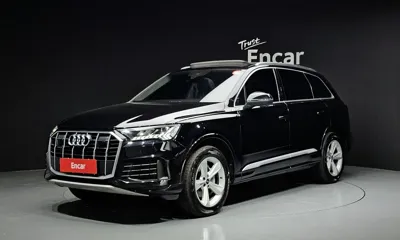 Audi Q7 · 2021 год