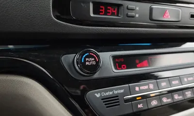 Kia Canival 2016, 157757 км, за 8500000 KRW - фото 27