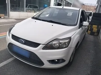 Ford Focus 2014, 124800 км, за 9300 CNY