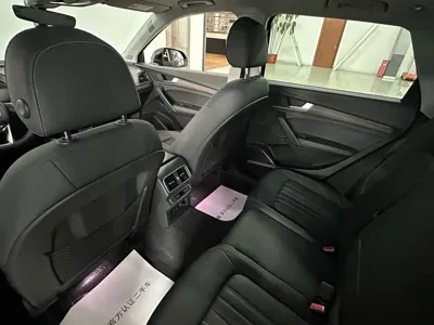 Audi Q5L 2021, 27000 км, за 189800 CNY - фото 7