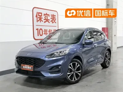 Ford Escape · 2021 год