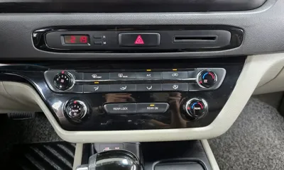 Kia Canival 2016, 131453 км, за 8500000 KRW - фото 19