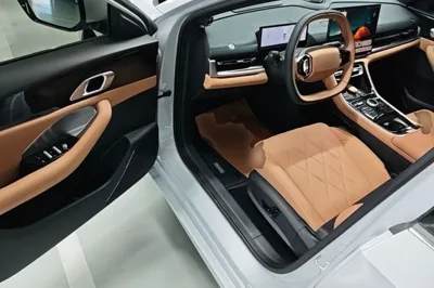 Geely Galaxy Galaxy A7 2025, 400 км, за 111044.83 CNY - фото 18