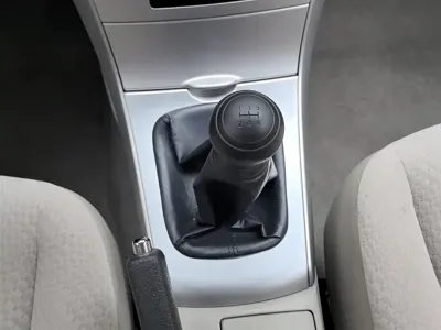 Toyota Corolla 2013, 55500 км, за 17900 CNY - фото 13