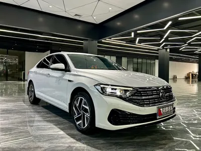 Volkswagen Sagitar 2022, 16000 км, за 118800 CNY - фото 3