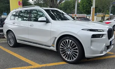 BMW X7 · 2025 год