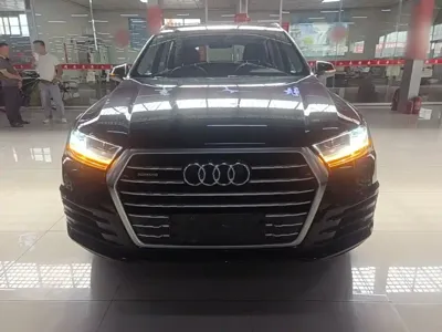 Audi Q7 2017, 146900 км, за 158400 CNY