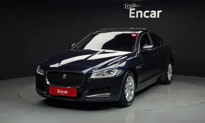 Jaguar XF · 2016 год
