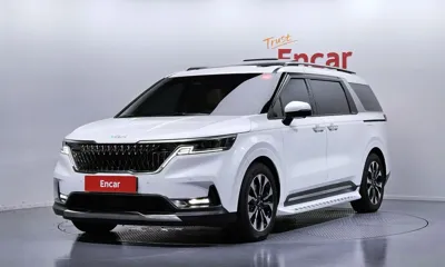 Kia Canival · 2023 год