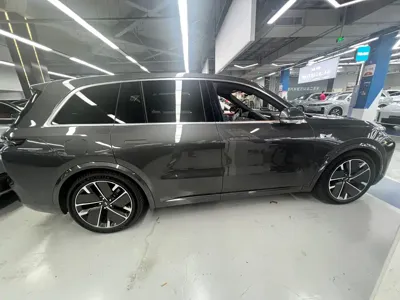 Li Auto Li L8 2025, 2600 км, за 271000 CNY