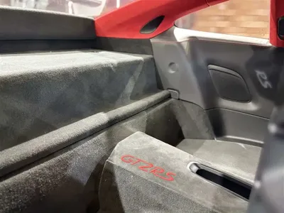 Porsche 911 2018, 6000 км, за 2488800 CNY - фото 28