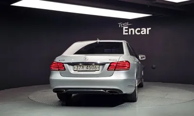 Mercedes-Benz E-Class 2014, 182722 км, за 8900000 KRW