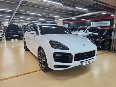 Porsche Cayenne · 2021 год
