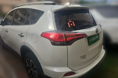 Toyota RAV4 2019, 82700 км, за 77042.42 CNY