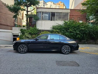 BMW 7-Series 2025, 14000 км, за 140000000 KRW
