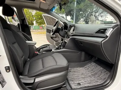 Hyundai Elantra 2019, 50000 км, за 39800 CNY - фото 7