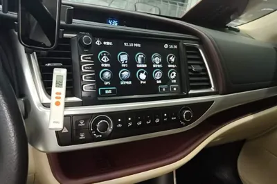 Toyota Highlander 2015, 69100 км, за 82860.45 CNY - фото 15
