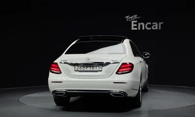 Mercedes-Benz E-Class 2019, 74994 км, за 30900000 KRW