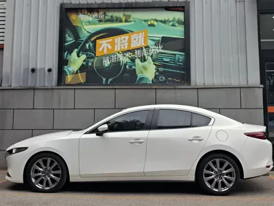Mazda 3 Axela 2020, 96000 км, за 59800 CNY