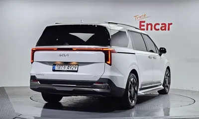 Kia Canival 2025, 32920 км, за 51000000 KRW