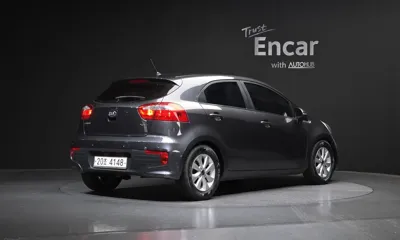 Kia Pride 2015, 125863 км, за 5950000 KRW