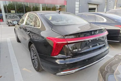 Hongqi H5 2025, 100 км, за 137733.66 CNY