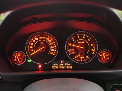 BMW 3 Series 2017, 87800 км, за 77435.67 CNY - фото 12