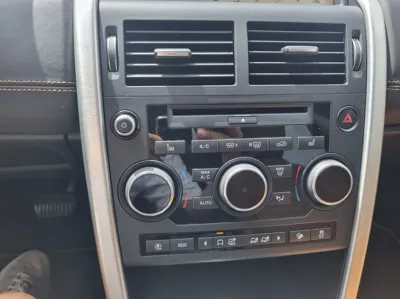 Land Rover Discovery Sport 2018, 124000 км, за 8500000 KRW - фото 12