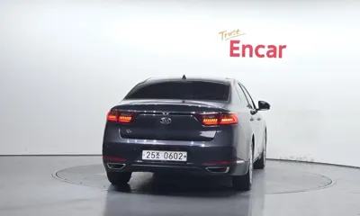 Kia K7 2016, 108645 км, за 7000000 KRW