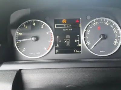 Land Rover Discovery 2016, 79200 км, за 286000 CNY - фото 14