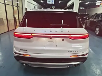 Lincoln Corsair 2022, 25700 км, за 114900 CNY - фото 6