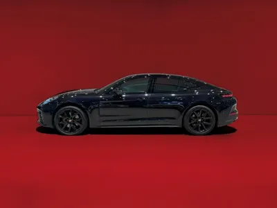 Porsche Panamera 2024, 12050 км, за 179900000 KRW - фото 1