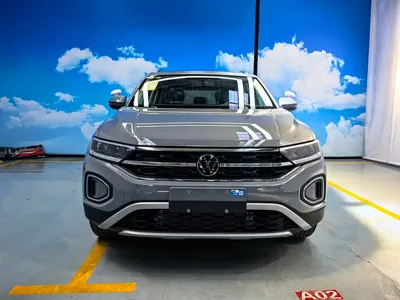 Volkswagen T-Roc 2026, 100 км, за 108000 CNY