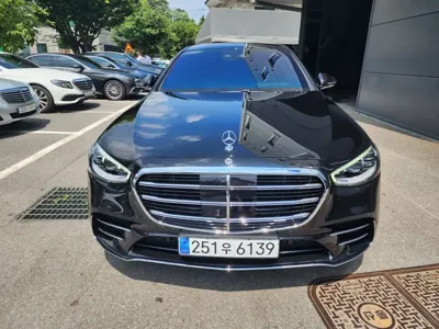 Mercedes-Benz S-Class · 2023 год