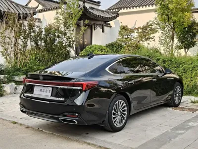 Buick LaCrosse 2023, 65000 км, за 109800 CNY - фото 7